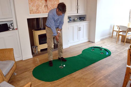 PGA Tour Three Hole Putting Mat - 3 x 9 Feet - Image 4