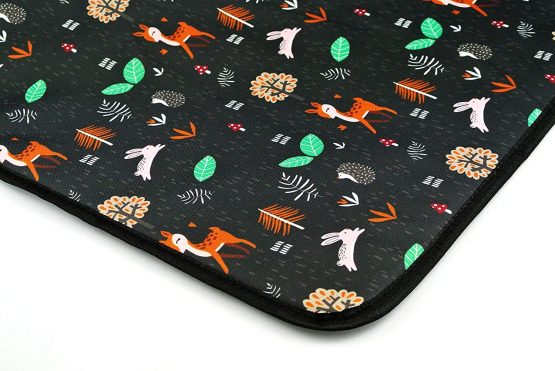 JollyEst® Foldable Travel Changing Mat | Extra Large 70cm x 55cm, Padded, Free Wet-Dry Bag - Image 2