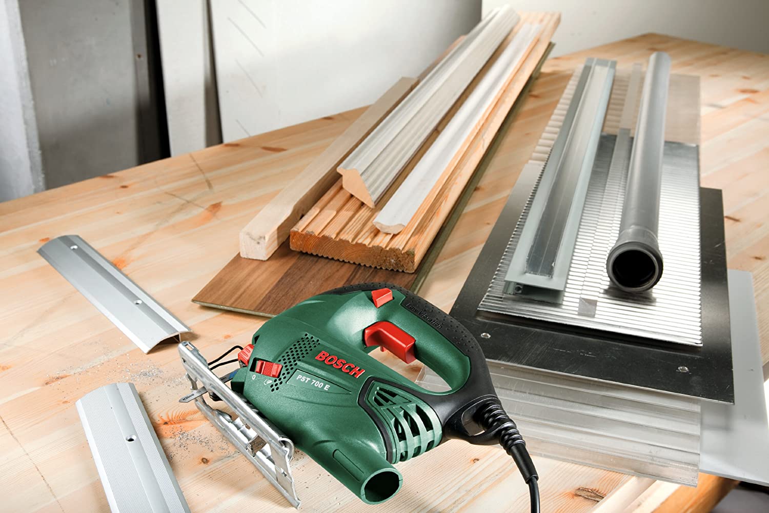 Bosch Home and Garden Jigsaw PST 700 E (500 W, 1x saw blade, in carrying case), Green - Image 3