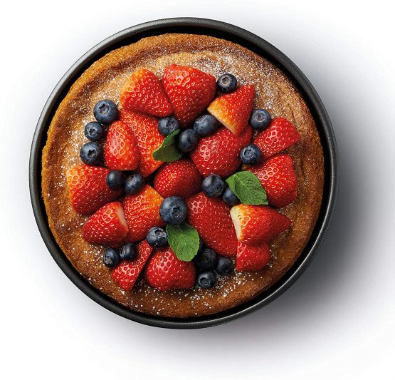 MasterClass KCMCHB28 Non-Stick Round Sandwich Tin with Loose Base, Carbon, Grey, 15 cm (6 inches) - Image 3