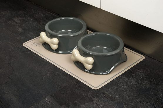 Banbury & Co Luxury Dog Feeding Mat, clear - Image 2