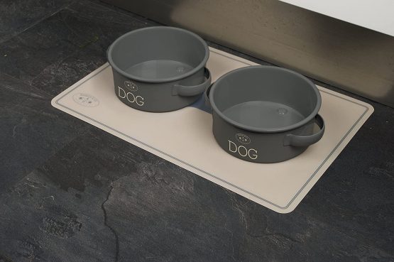Banbury & Co Luxury Dog Feeding Mat, clear - Image 3