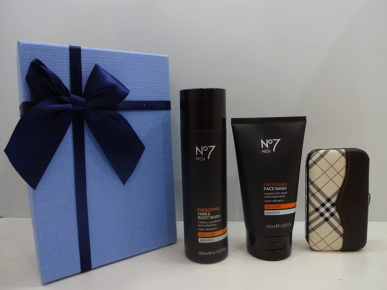 No7 Men's Travel Set - Image 3