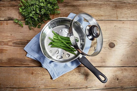 Judge Vista Draining J305A Stainless Steel Large Saucepan with Pouring Lip 16cm 1.5L, Shatterproof Glass Strain & Pour Lid, Induction Ready, Oven Safe, 25 Year Guarantee - Image 2