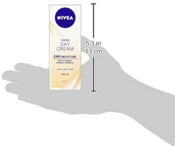 NIVEA BB Tinted Moisturiser SPF 15 Light (3 x 50ml), 24 Hour Moisturising BB Cream with Jojoba Oil - Image 3