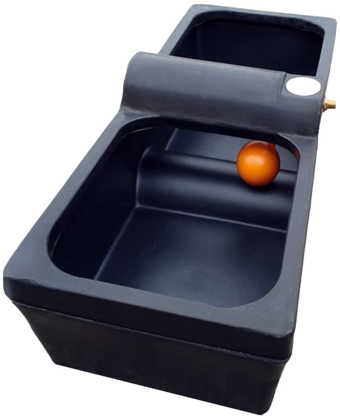 Kingspan Titan 30 Gallon Horse Cattle Drinker Agricultural Water Trough (Black)