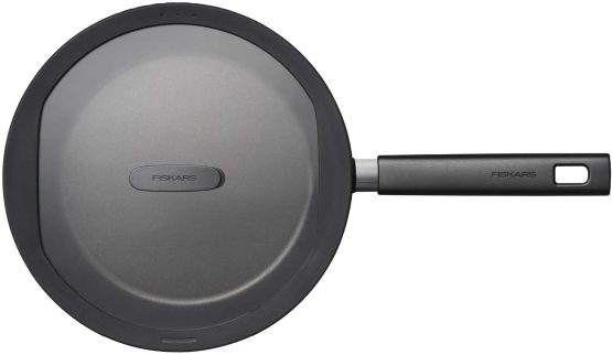 Fiskars 1052232 Sauté Pan with lid, Dia: 28 cm, Capacity: 3.5 litres, Suitable for All hobs, Aluminium/Plastic, Scratch-Resistant, Non-Stick Coating, Hard Face, Black, 3.5 liters - Image 2