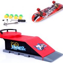 MOMSIV Mini Finger Skateboard and Ramp Accessories Set (A)