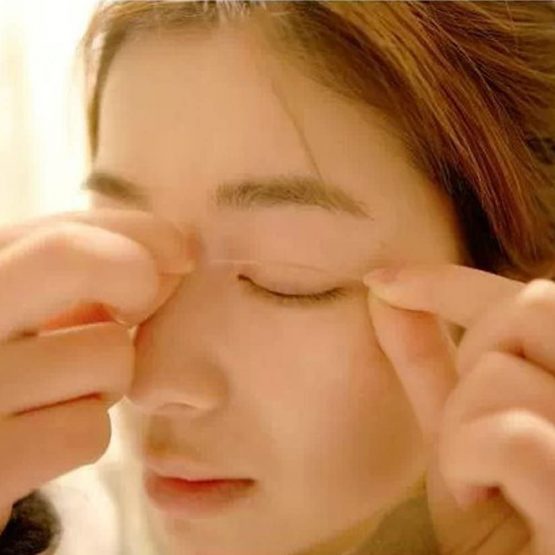 200Pcs Wonder Double Eyelid Tape Invisible Double Sided Eyelid Tape Stickers(Clear) - Image 2