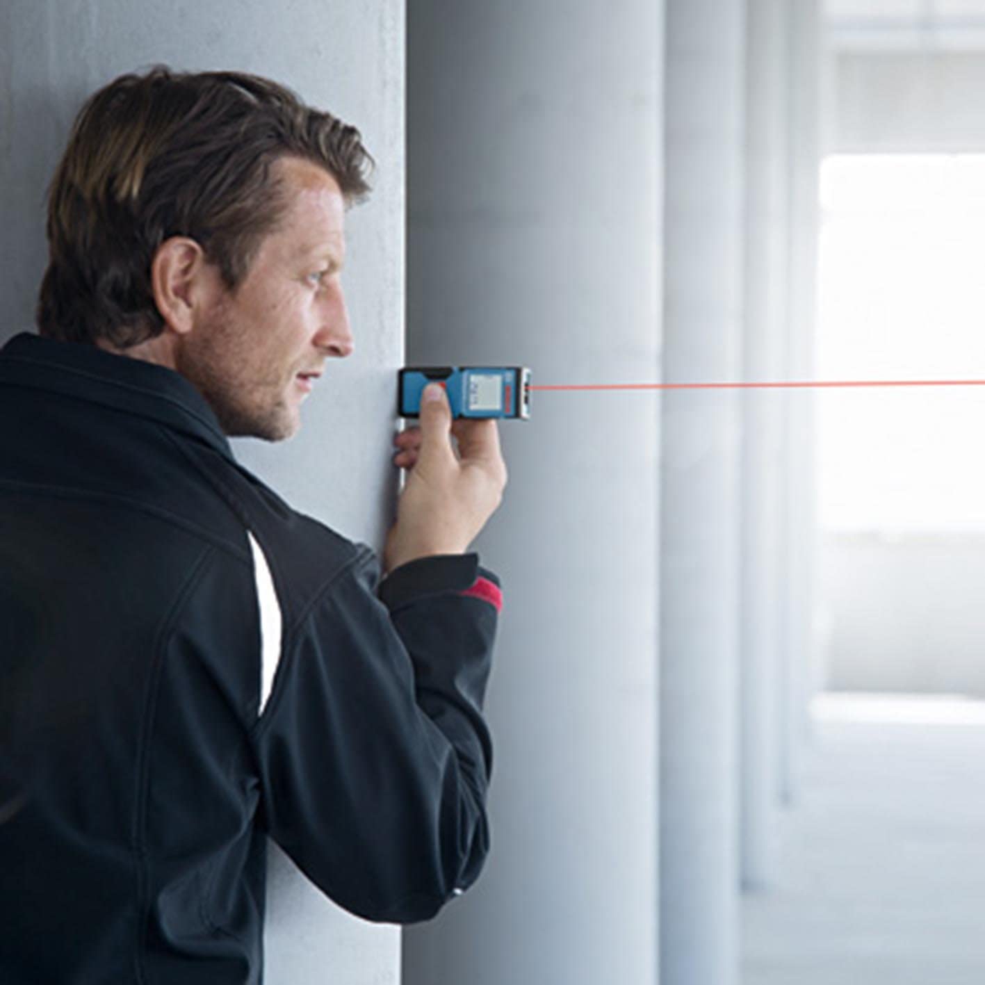 Bosch Professional Laser Measure GLM 30 (Single-Button Use, Metric System, Measuring Range: 0.15 - 30 m, 2 x 1.5 V Batteries, Protective Bag) - Image 3