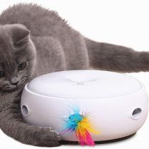 Pettom Interactive Cat Toys with Electronic Rotating Feather Automatic Ambush Cat Toy 3 Speed Modes Play Randomly Stimulates Cat's Senses & Instincts (Included Battery&Replace Feather)