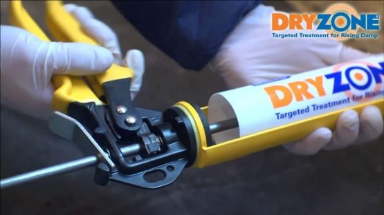 Dryzone Damp Proofing Kit Damp Proofing Cream + Cox Mastic Gun + Dryzone Drill Bit (Rising Damp Treatment) (Pack of 5) - Image 4