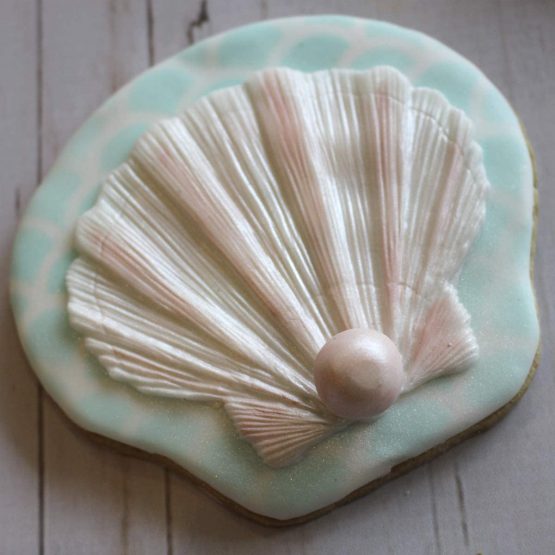Katy Sue Designs CE0103 Clam Shell Silicone Mould for Cake Decorating, Crafts, Cupcakes, Sugarcraft, Cookies, Candies, Cards and Clay, Food Safe Approved, Made in The UK, Grey - Image 4