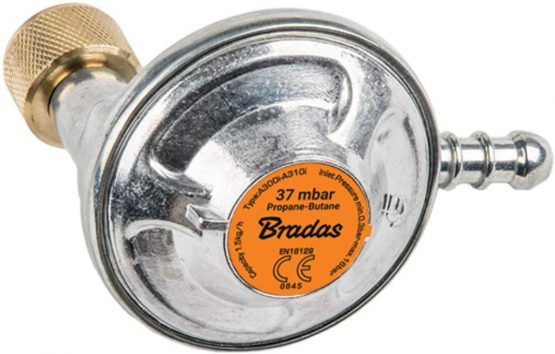 PROPANE BUTANE ANGLED GAS REGULATOR 37 mbar, 1,5 kg/h FOR 9-10 mm HOSE, BBQ, CAMPING, CARAVAN, PLUMBER