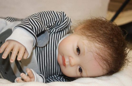 ZIYIUI Reborn Baby Doll Boy Handmade Soft Simulation Silicone Vinyl Cloth Body 22inch 55cm Lifelike Newborn Baby Boys Girls Toy Reborn Baby Toddler Xmas Gift for Ages 3+ - Image 2