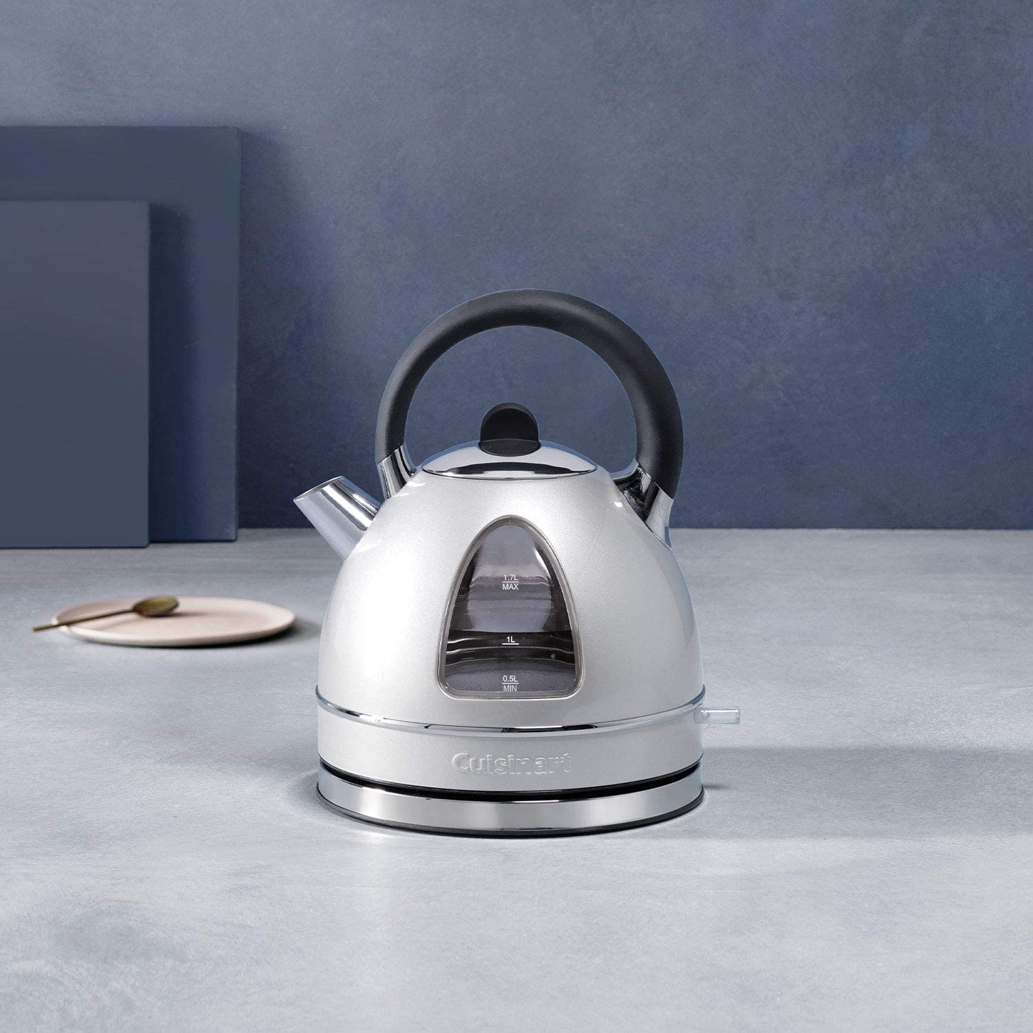 Cuisinart Traditional style Electric kettle Fast boil, cordless, quiet, easy pour Easy clean - Image 2