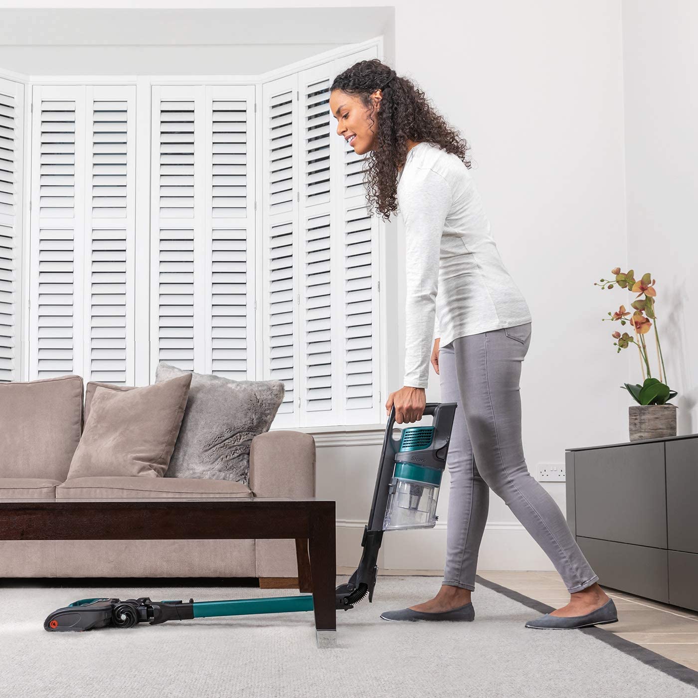 Shark Cordless Stick Vacuum Cleaner with Anti Hair Wrap, 40 Minute Run time, Flexible DuoClean Vacuum Cleaner with LED Lights - Image 4