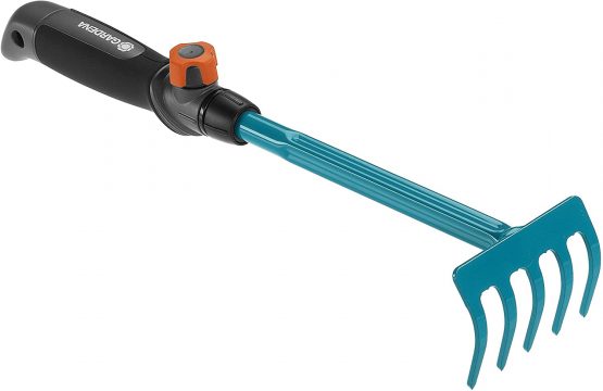 GARDENA combisystem Flower Rake: Five-tined hand rake for raking and loosening soil in beds and flower boxes, 8.5 cm working width, ergonomic handle, corrosion protection (8925-20)