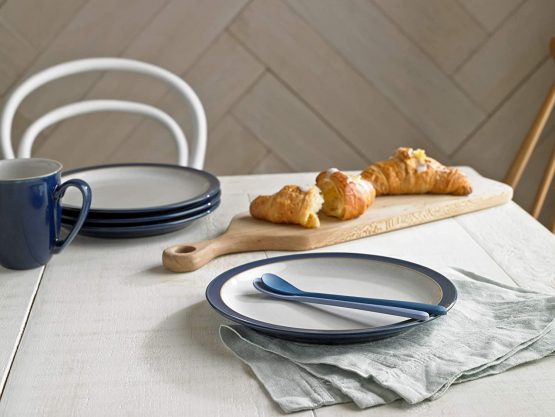 Denby 405048904 Elements Dark Blue 4 Piece Medium Plate Set - Image 2
