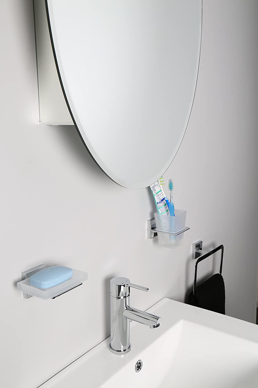 Croydex Orwell Oval Aluminium Bathroom Mirror Cabinet, Easy Hang 'N' Lock Installation - Image 4