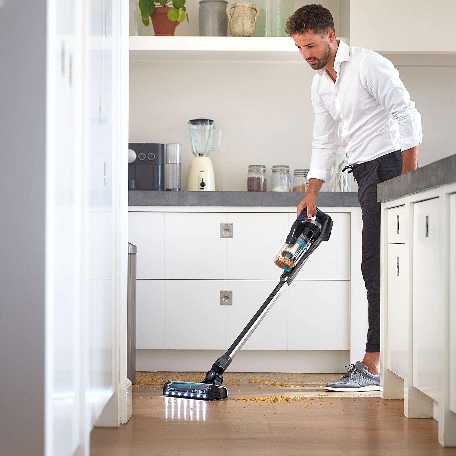 BISSELL Icon 25V Cordless Stick Vacuum, Black/Electric Blue - Image 4