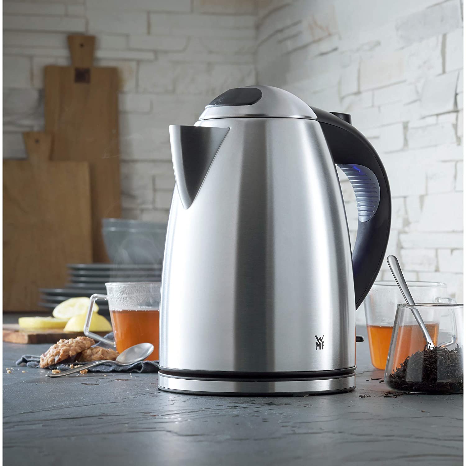 WMF Stelio kettle stainless steel, 1.7l, with filter, 2400W, wireless, illuminated water level indicator, lime water filter, cromargan matt - Image 2