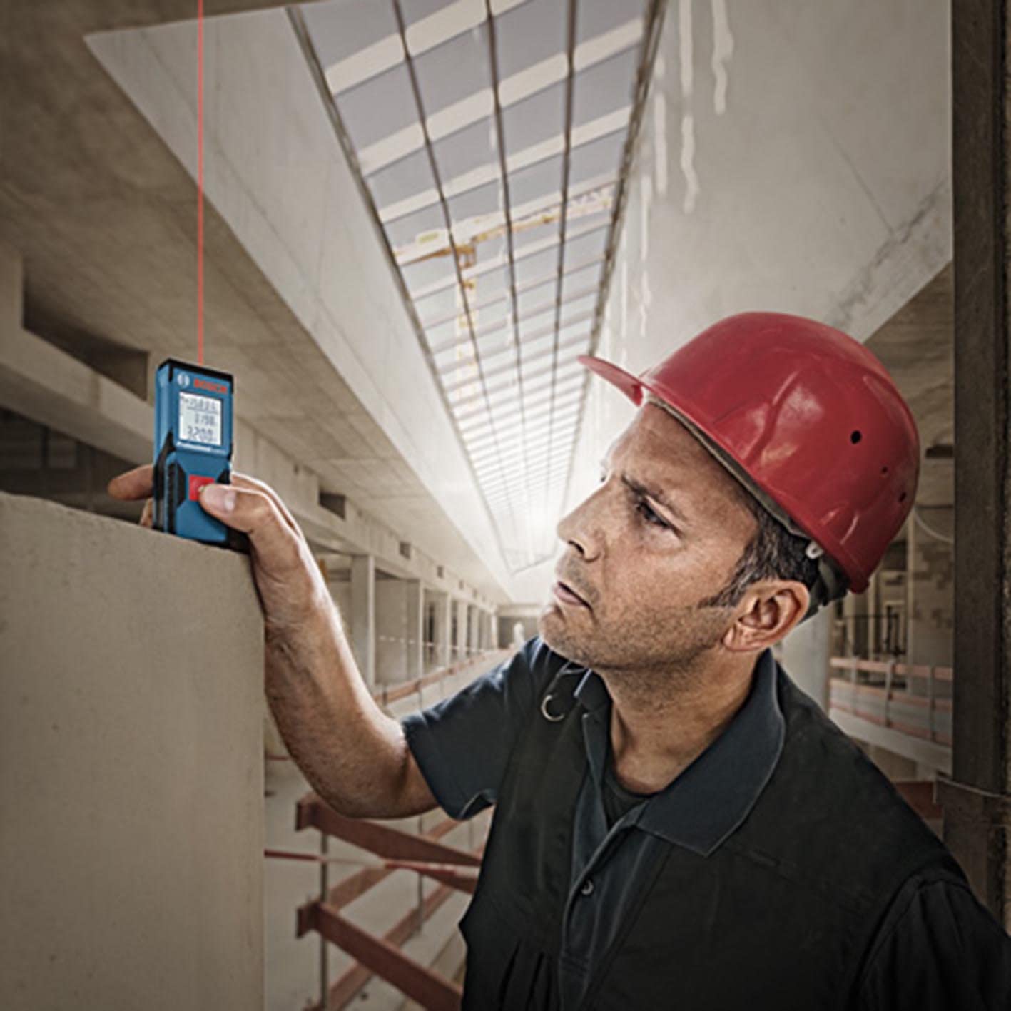 Bosch Professional Laser Measure GLM 30 (Single-Button Use, Metric System, Measuring Range: 0.15 - 30 m, 2 x 1.5 V Batteries, Protective Bag) - Image 4