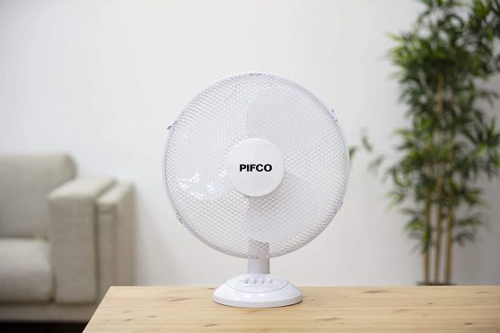 Pifco P52006 Desk Fan with 3 Speed Settings, Adjustable Tilt with Oscillation Function, Integrated Handle and Non Slip Feet, 35 W Motor, 12 Inch, White - Image 2