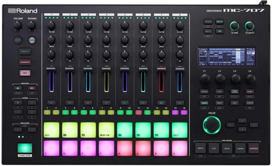 Roland Mc-707 Aira Dj Groovebox, Eight Tracks of Recording, Sequencing, Synthesizers And Effects & Record Audio And Midi