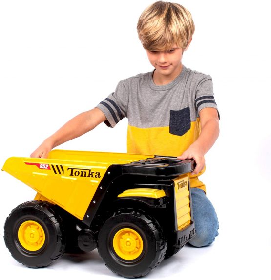 Tonka Steel Classic Toughest Mighty Dump Truck, Dumper Truck Toy for Children, Kids Construction Toys for Boys and Girls, Vehicle Toys for Creative Play, Toy Trucks for Children Aged 3 + - Image 3