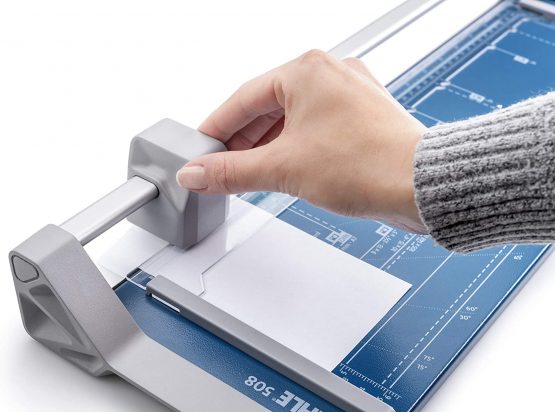 Dahle 508 Rotary Trimmer 2020 Model (Cutting Performance up to 6 Sheets / DIN A3) Blue - Image 3