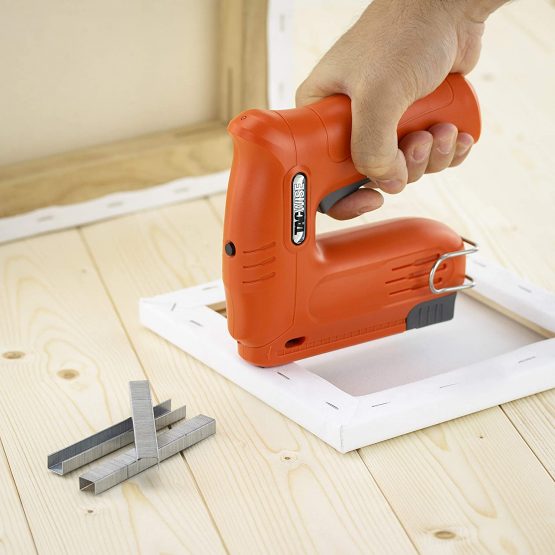 Tacwise 1564 Hobby 53-13EL Cordless 4V Nail Gun with 2000pcs Staples Electric Stapler, Orange - Image 3