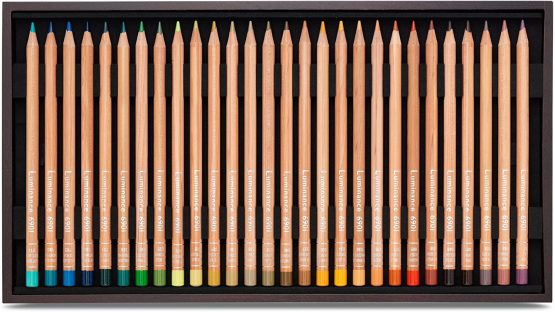 Caran Dache Wooden Box with 76 Assorted Colours + 4 Doubled Colours, 2 Full blenders, 1 Grafwood HB and 1 Grafwood 5B - Image 4