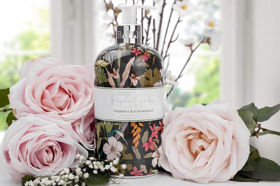 Baylis & Harding Royale Garden Verbena & Chamomile, 500 ml Hand Wash, Pack of 6 - Image 4