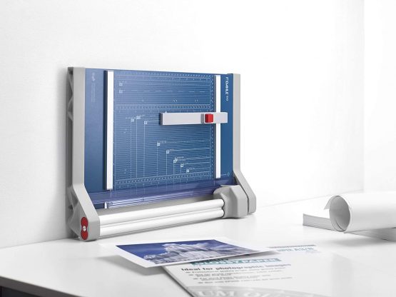 Dahle 550 Rotary Trimmer 2020 Model (Cutting Performance up to 20 Sheets / DIN A4) Blue - Image 4
