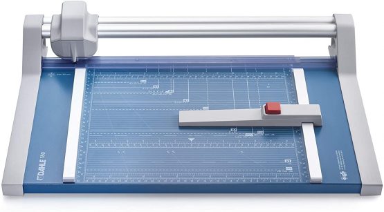 Dahle 550 Rotary Trimmer 2020 Model (Cutting Performance up to 20 Sheets / DIN A4) Blue - Image 3