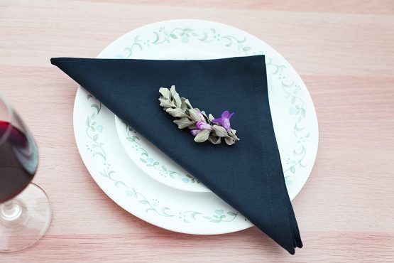 AMOUR INFINI Cotton Napkins | 12 Pack | 45 x 45 cm | 100% Ring Spun Premium Cotton |Dinner Napkins | Highly Absorbent Cloth Napkins | Navy Blue - Image 3