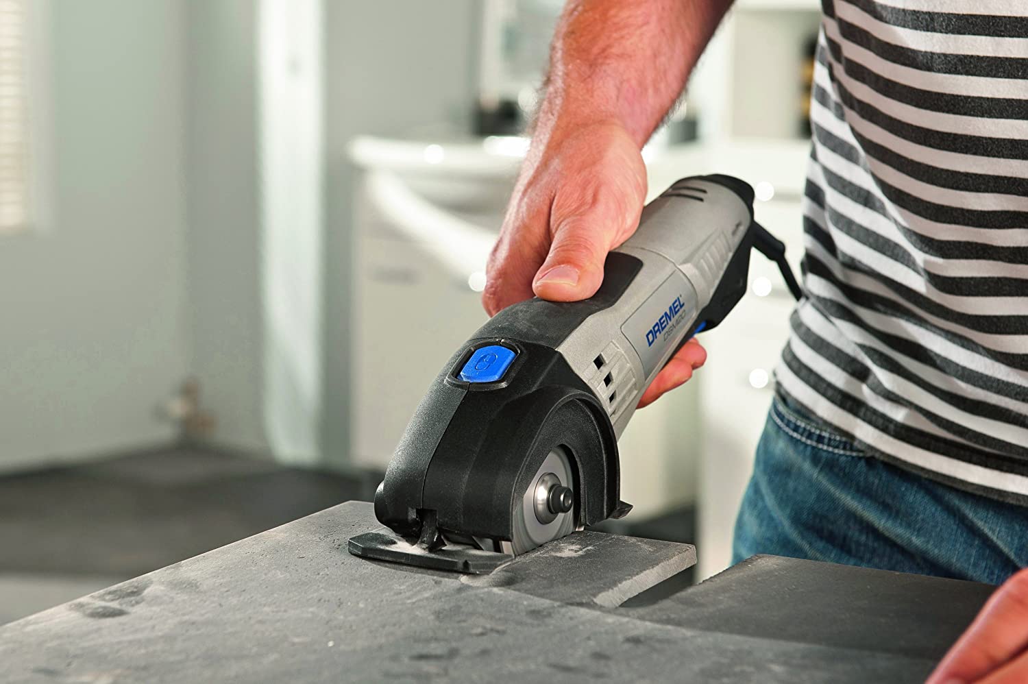 Dremel DSM20 Compact Saw 710 W, Circular Hand Saw with 3 Attachments, 4